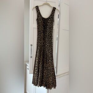 Fuzzi Italian designer ankle-length sleeveless scoop-neck dress. Animal print.